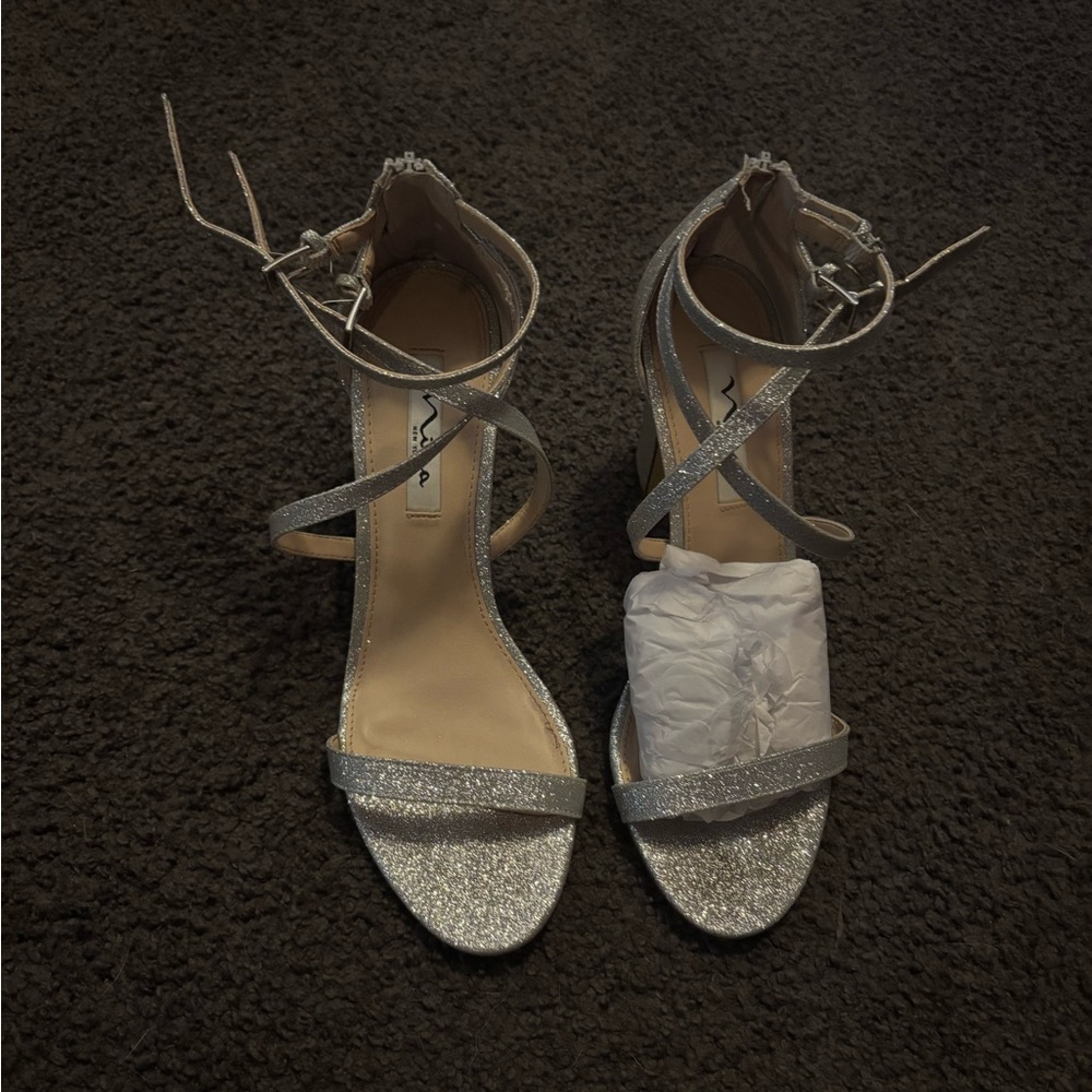 SILVER PUMP STRAPPY HEELS